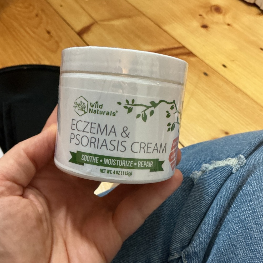 Wild Naturals Eczema & Psoriasis Cream - White and Green Jar